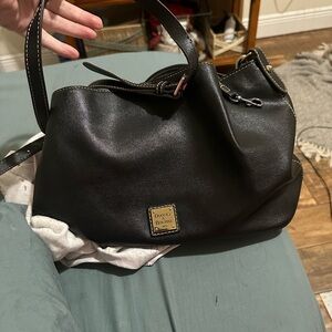 Extra Large Dooney & Bourke Black Leather red interior Women's Bag. EUC